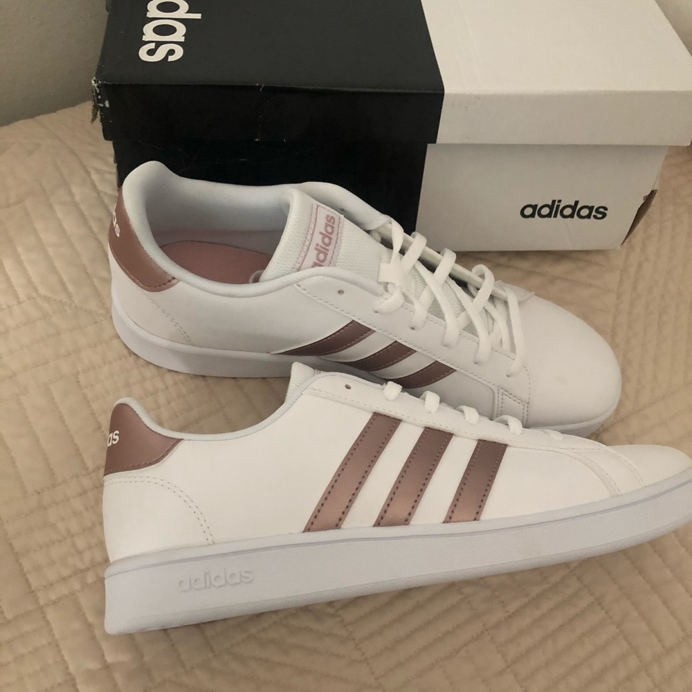 Adidas Grand court